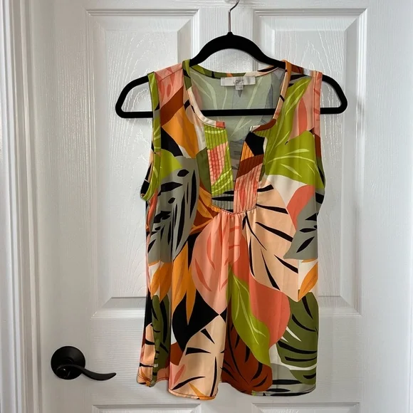 ⭐️ Loft Palm Split Neck Mixed Media Shell Sleeveless Tank SMALL - Picture 4 of 11